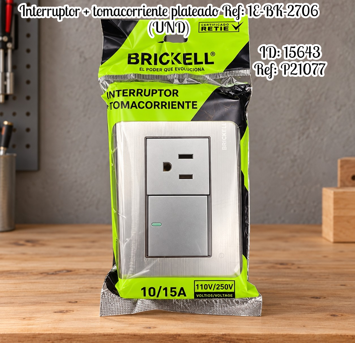 Interruptor + tomacorriente plateado Ref: 1E-BK-2706 (UND)