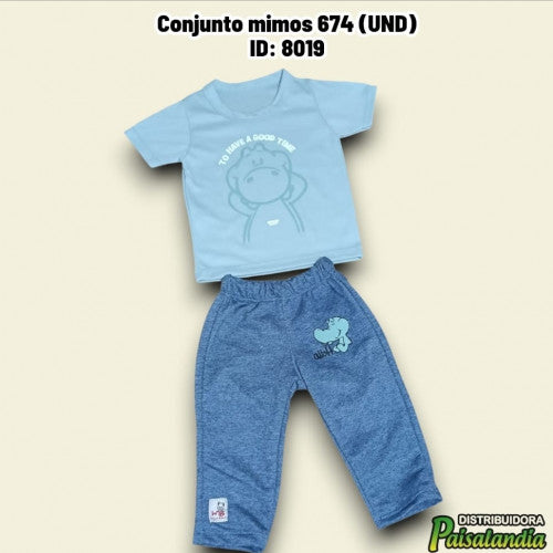 Conjunto mimos 674 (UND)